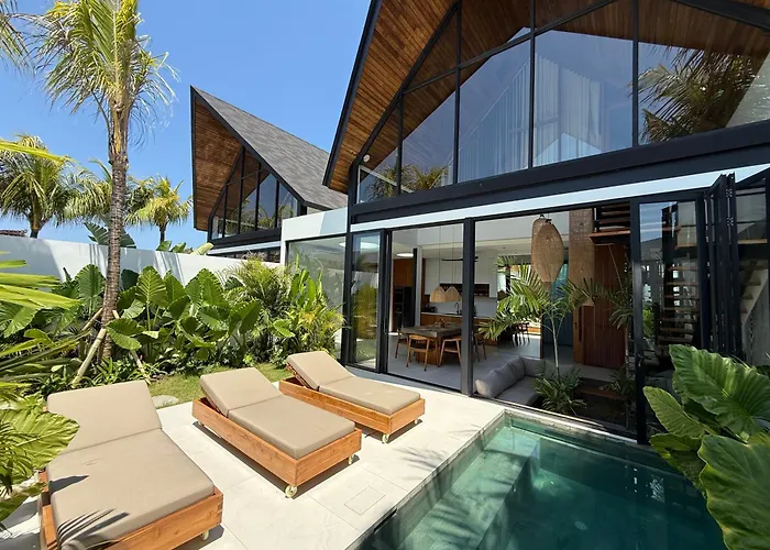 Baliwood - Luxury 3br - By The *